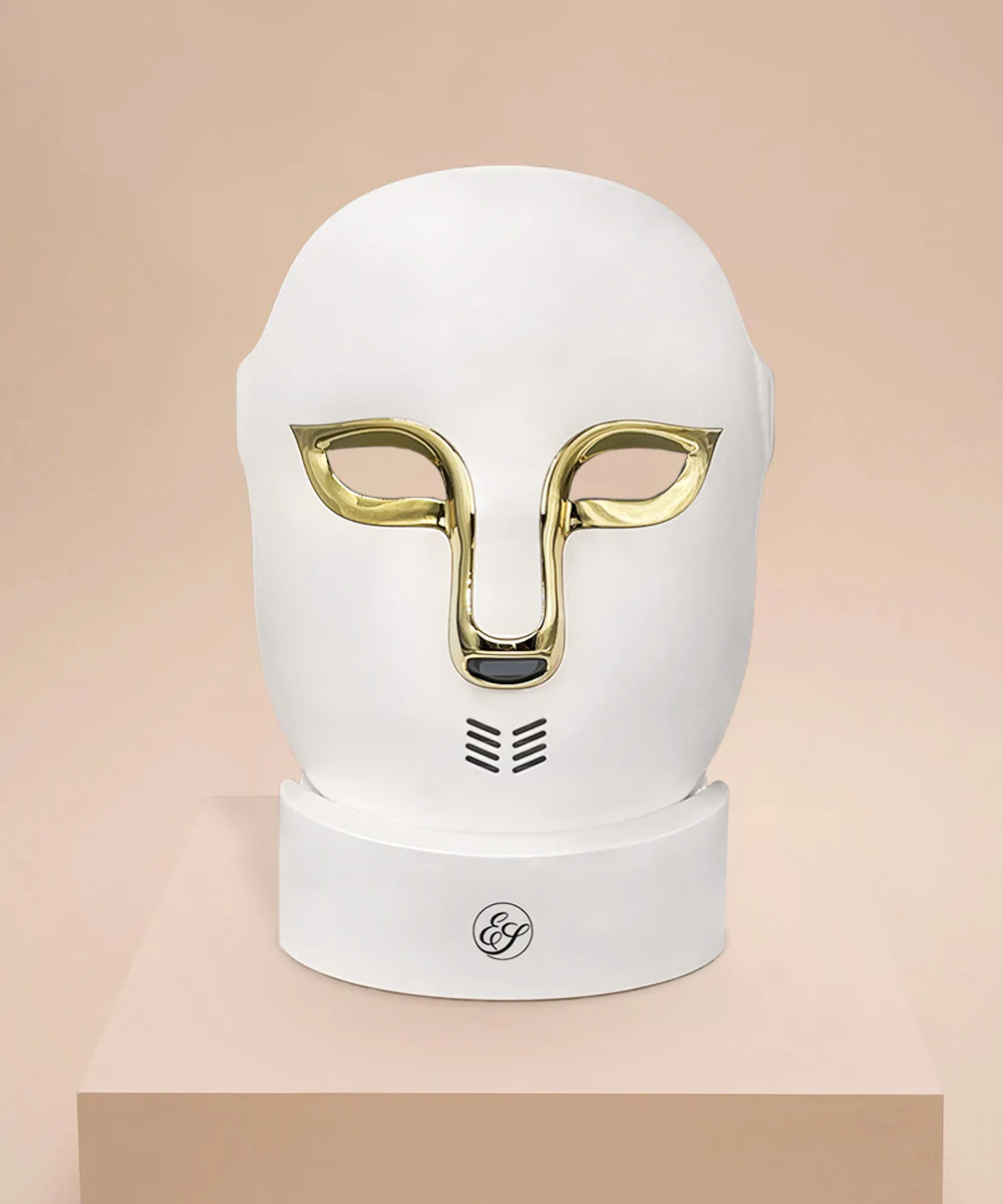 10 Key Benefits of Using A LED Light Therapy Mask
