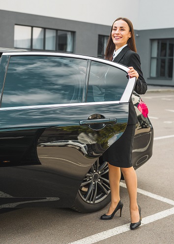 Private Car Heathrow to London | Chauffeur-Driven Car Service