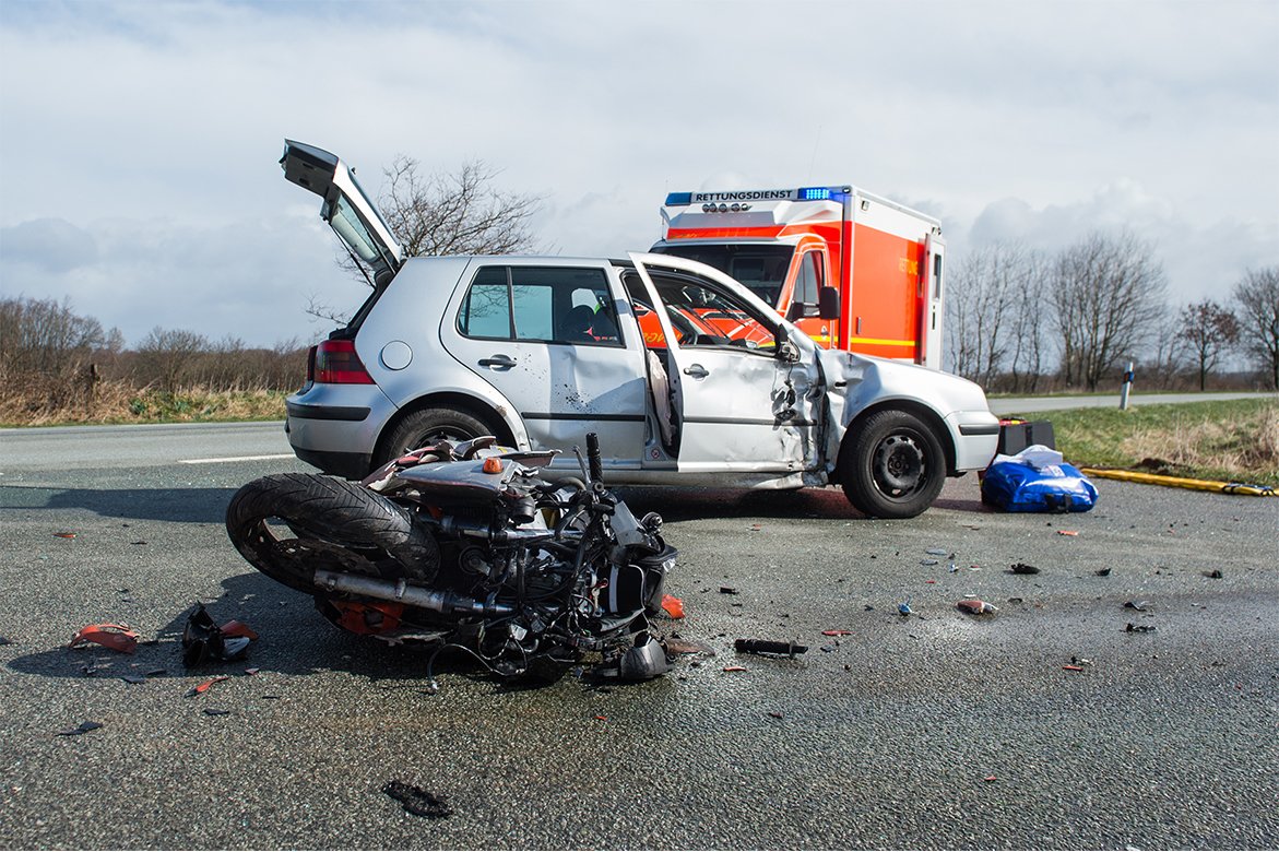 Things To Consider While Hiring A Motorcycle Accident Lawyer