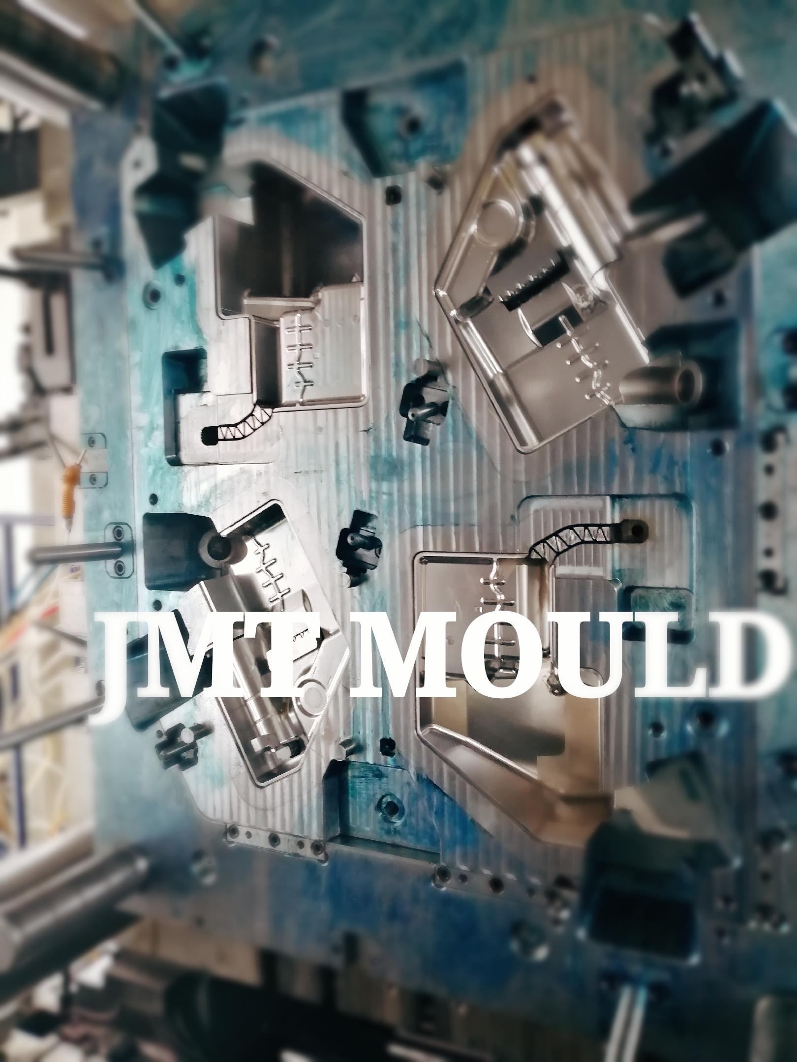 plastic injection mold making
