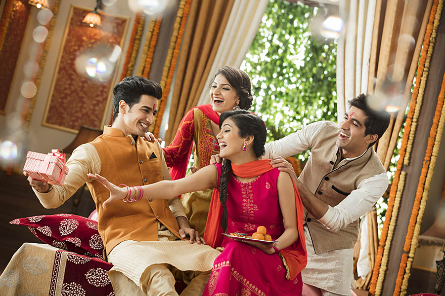 Send Rakhi Gifts For Brother & Sister Online In Patna