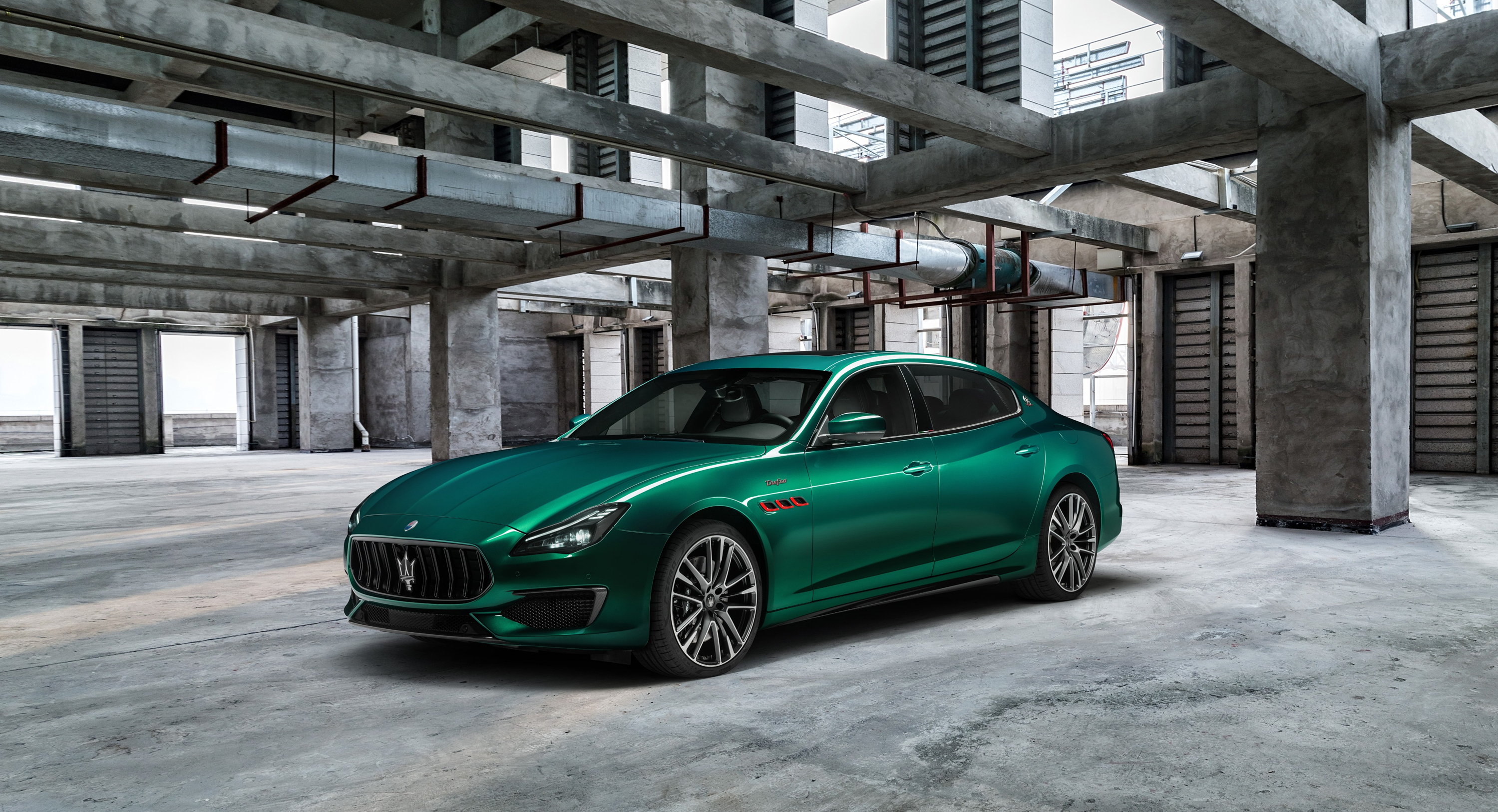 2021 Maserati Quattroporte Trofeo Review: Throwing Out The Luxury Rulebook