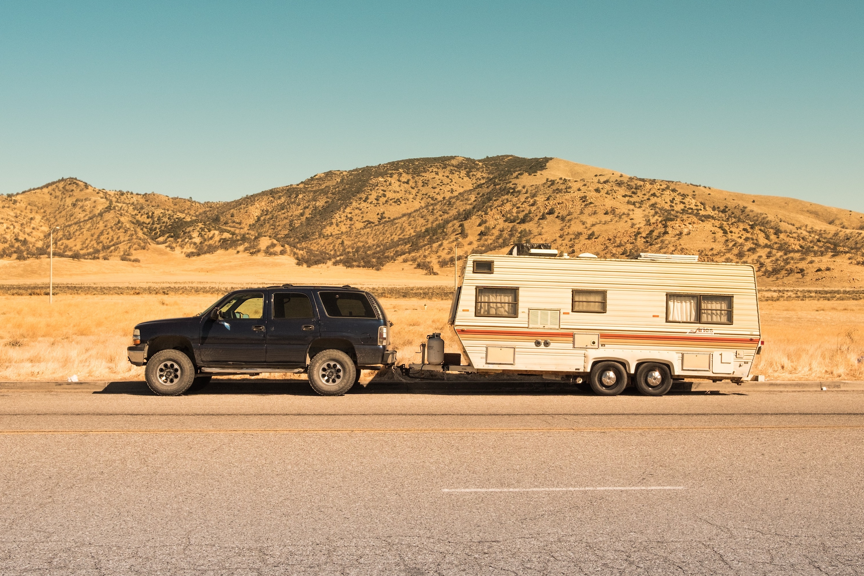Everything You Need To Know About Driving With A Trailer In Tow