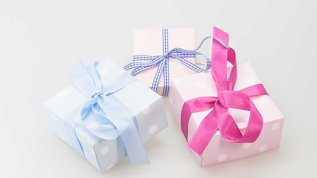 Creative Gifts Ideas to Make Your Friend and Family Feel Special 