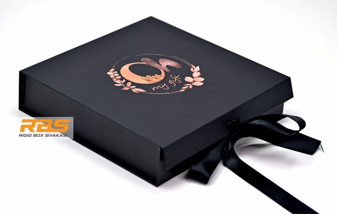 Luxury Garments Packing Rigid Boxes Manufacturers In India