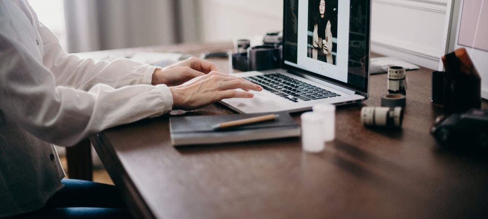 Why Business Owners Must Pay Heed To Their Online Reputation?