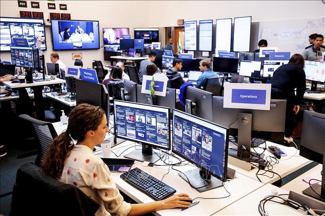 Facebook tuyển thêm 10.000 việc làm ở châu Âu