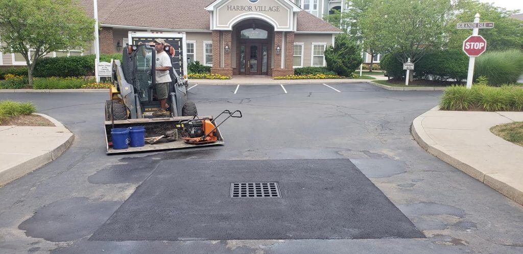 Commercial And Residential Driveway Paving 