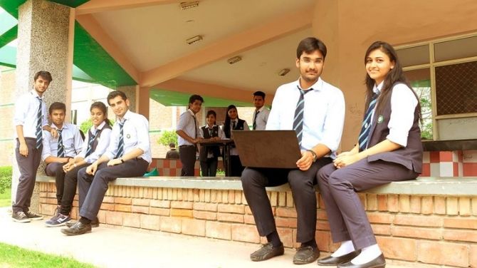 Limited Seats Available! Apply Now for Top MBA College in Meerut