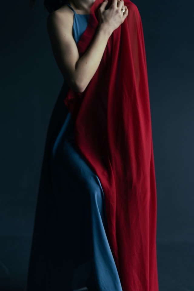 WHICH FABRIC IS BEST FOR MAXI DRESS?