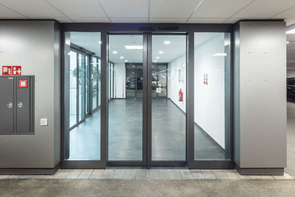 What types of automatic sliding doors are available?