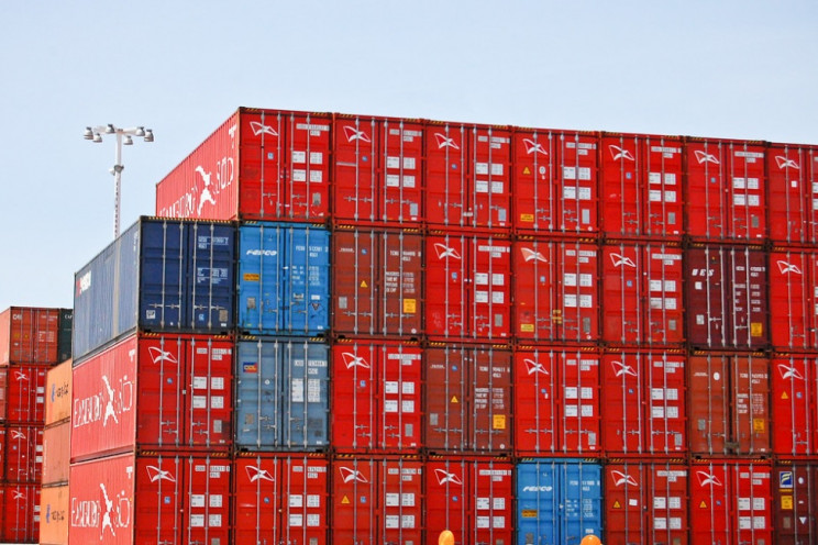 6 Innovative and Amazing Ways to Re-Use a Shipping Container