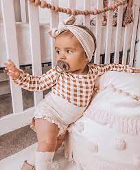 Best Neutral Newborn Baby Clothes - SpearmintLOVE