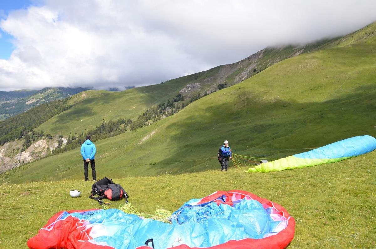 How to Learn Paragliding? A Short Guide