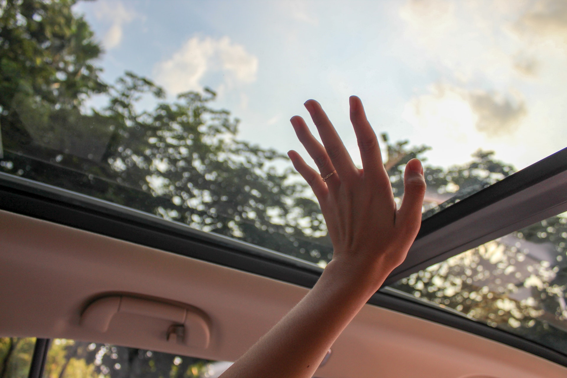 Automotive Sunroof Market 2022| Business Trends, Overview, And Demand 