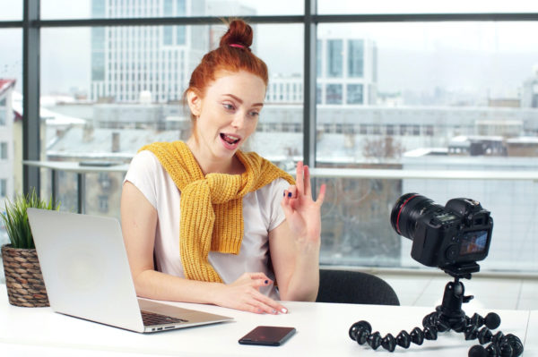 Top 10 Best Cheap Vlogging Camera With Flip Screen Reviews