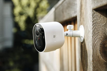 How to set up and sync Arlo cameras?