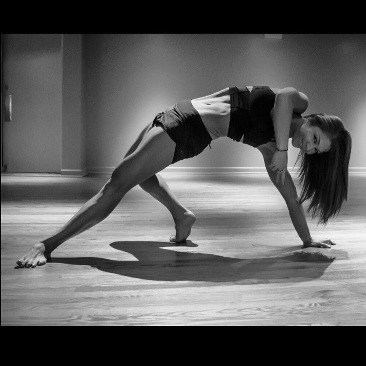 Finding the Best Yoga Classes Near Me in Chicago