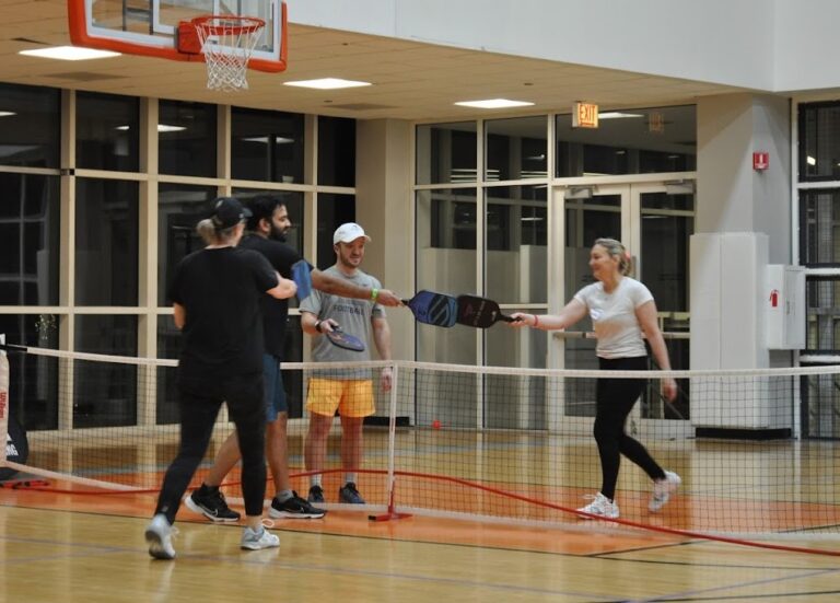 Embracing the Pickleball Craze in Chicago with Chicago Pickleball Club