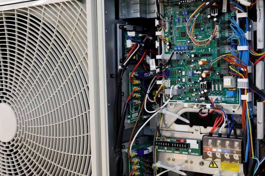 The Benefits Provided By Electronics Repair Services