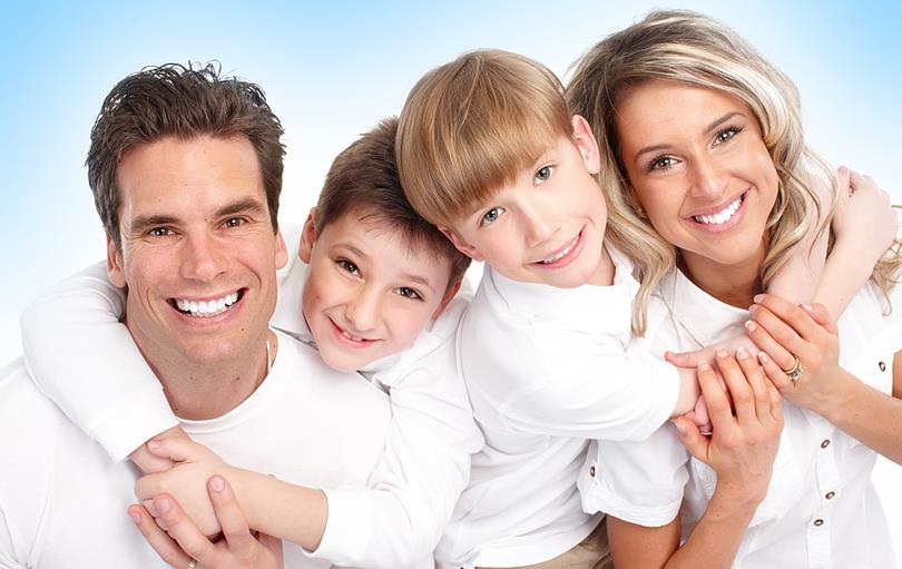 Benefits of Visiting a Teeth Whitening Dentist