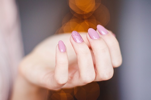 Enroll now for the nail technician live demonstration for beginners!