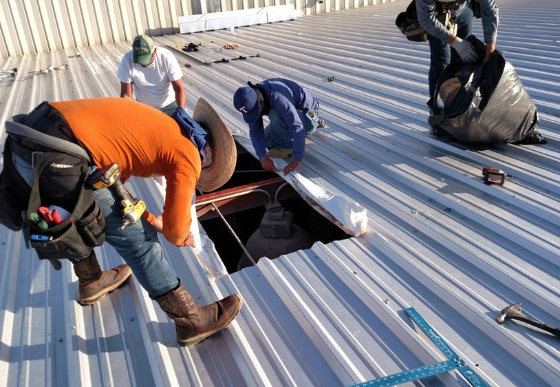Commercial Metal Roofing Contractor in Dallas | Greenstar Commercial Roofing