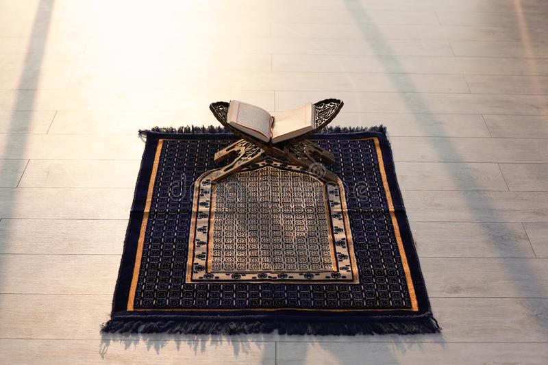 Prayer Matts - Exclusively Designed Prayer Mat by Gift Islamic