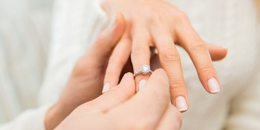 The Ultimate Guide to Custom Engagement Rings: Crafting the Perfect Symbol of Love