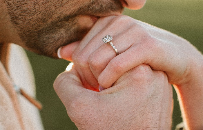 Hire The Best Engagement Photographer In Orlando To Make Your Event Extra Special