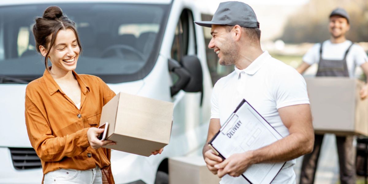 Race Couriers’ Reliable Same-Day Delivery Service