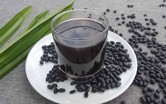 Ngâm rượu đỗ đen uống có tác dụng gì? Cách làm đơn giản