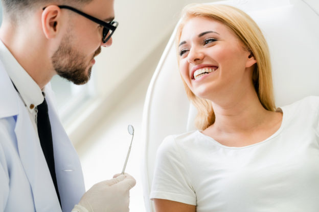 4 Blunders People Make While Choosing a Dentist in Clinton Twp