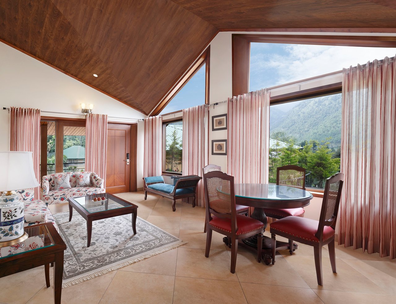 Araiya Hotels | A Norwood Heights Resort