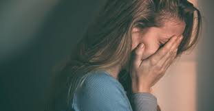 Mơ thấy mình khóc vì nhớ ai đó