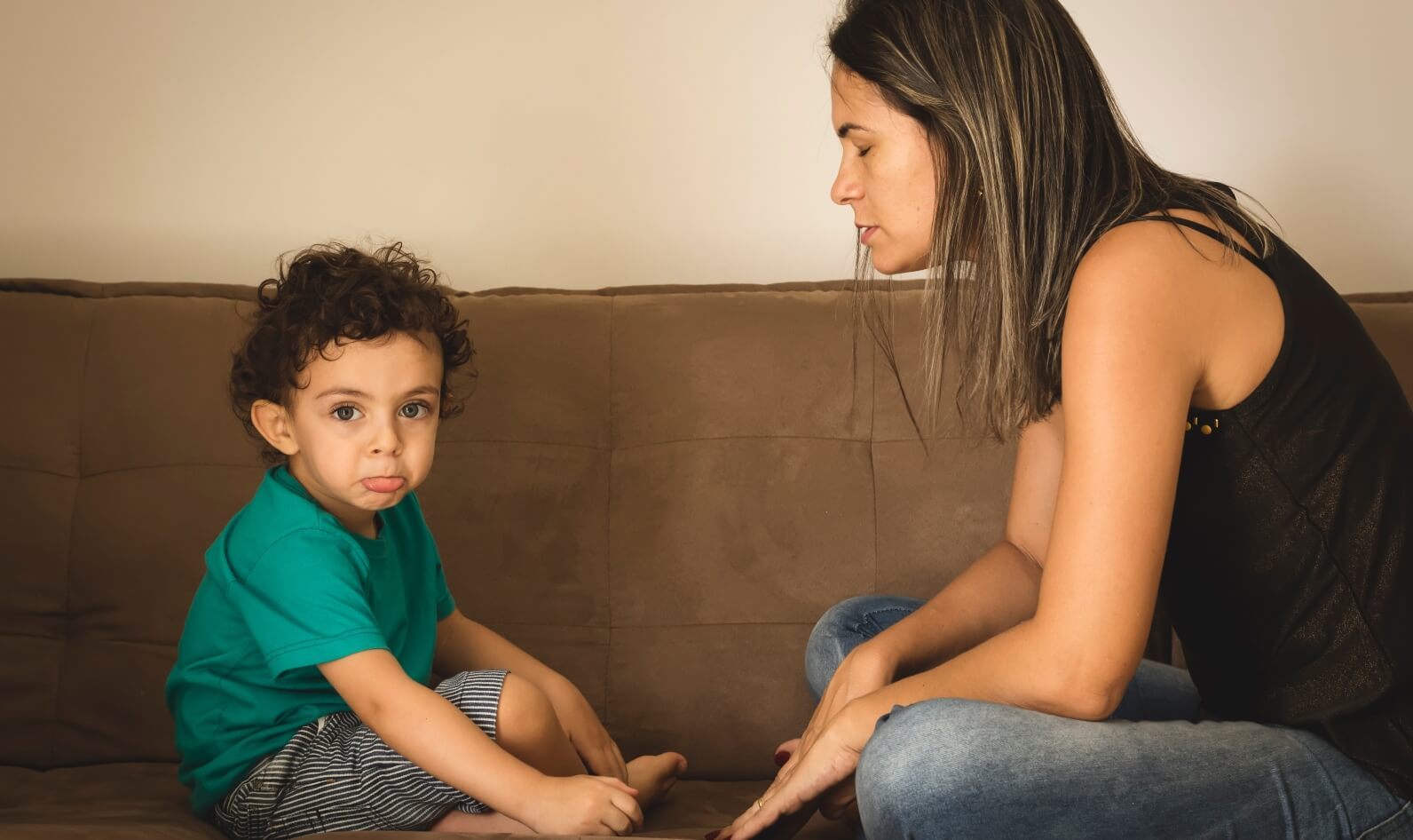 Here are some Positive parenting techniques for disciplining your kid