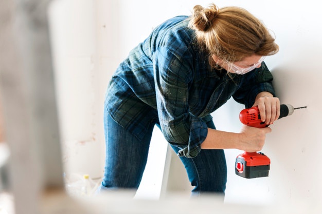 What is the viable solution for developing a home services app?