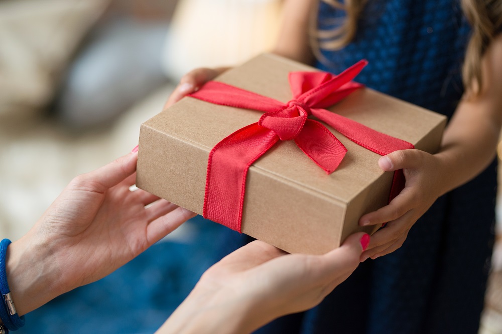 5 Make Life Easier and Send Online Gifts Delivery