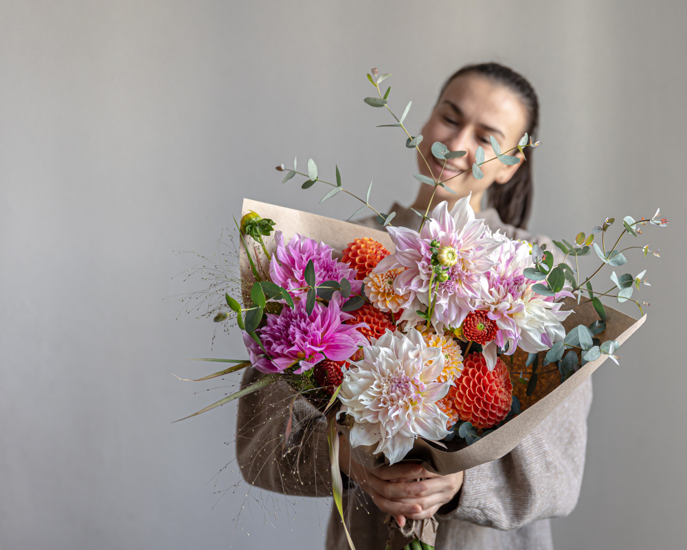 Top 6 Trendy Collections Of Online Flower Delivery To Confess Love