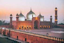 Best Travel Agents in Lahore, Online Travel Agency in Lahore for Umrah