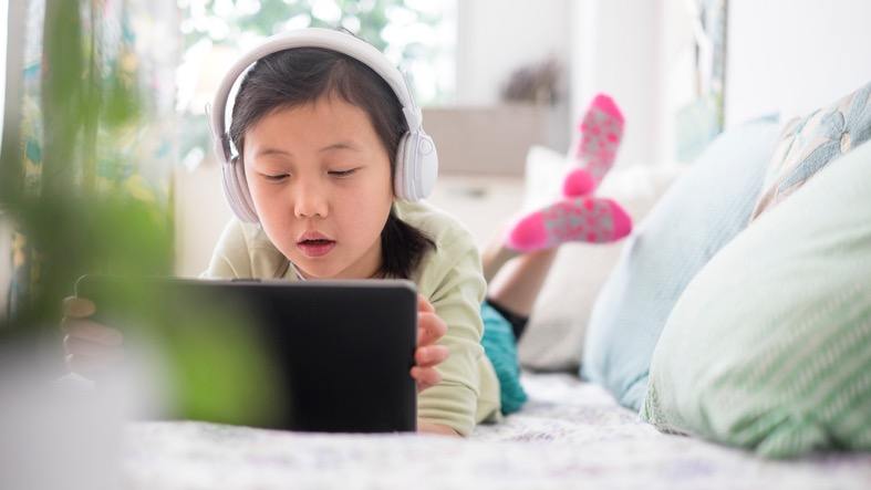 Step by step Guide for Techie Parents to Keep Children Safe Online