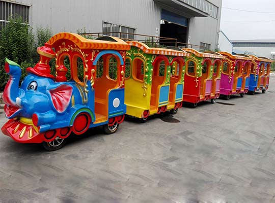 Enjoy Theme Park Rides With Your Kids!