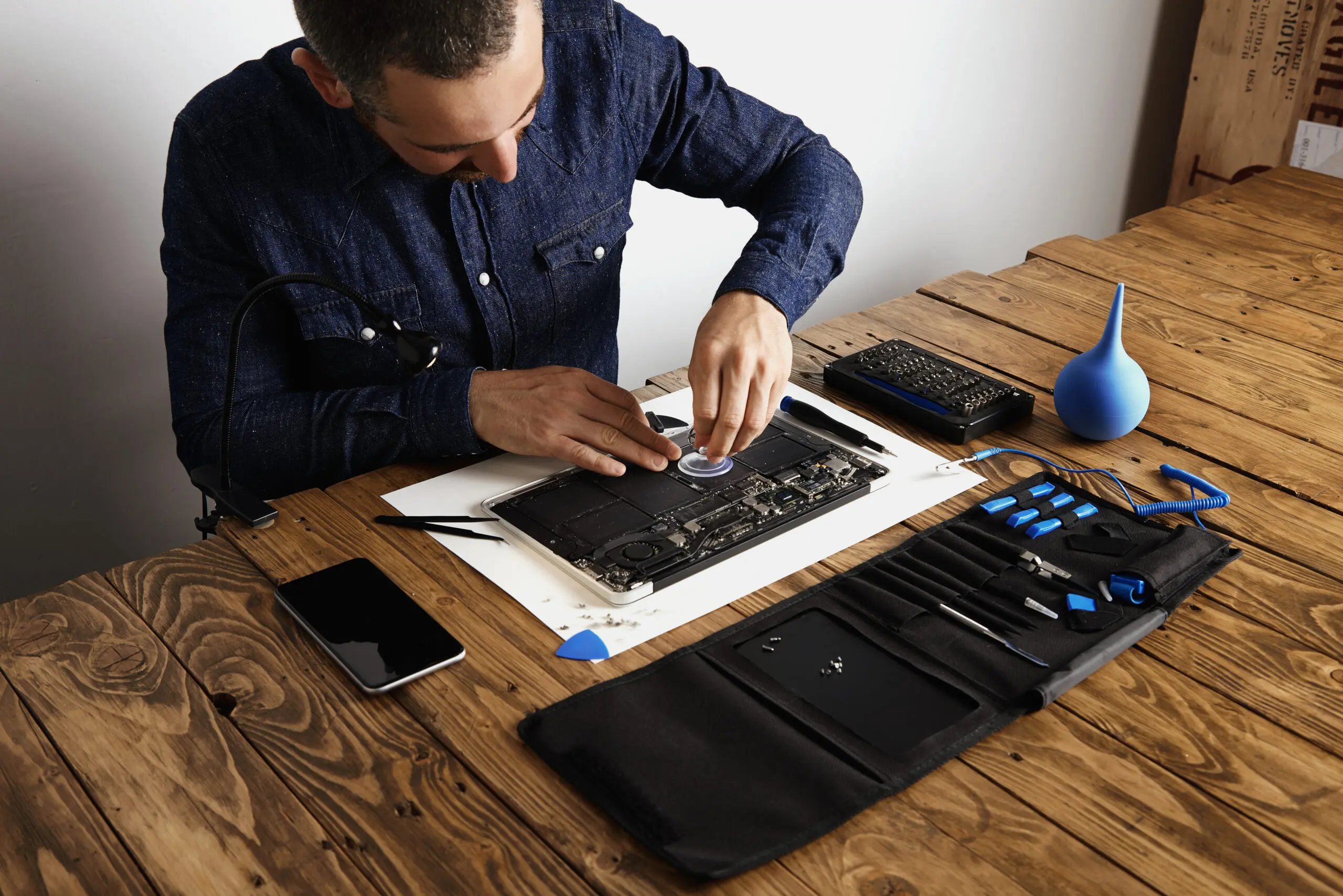 Laptop Reparatur – Häufige Fehler vermeiden und Geld sparen