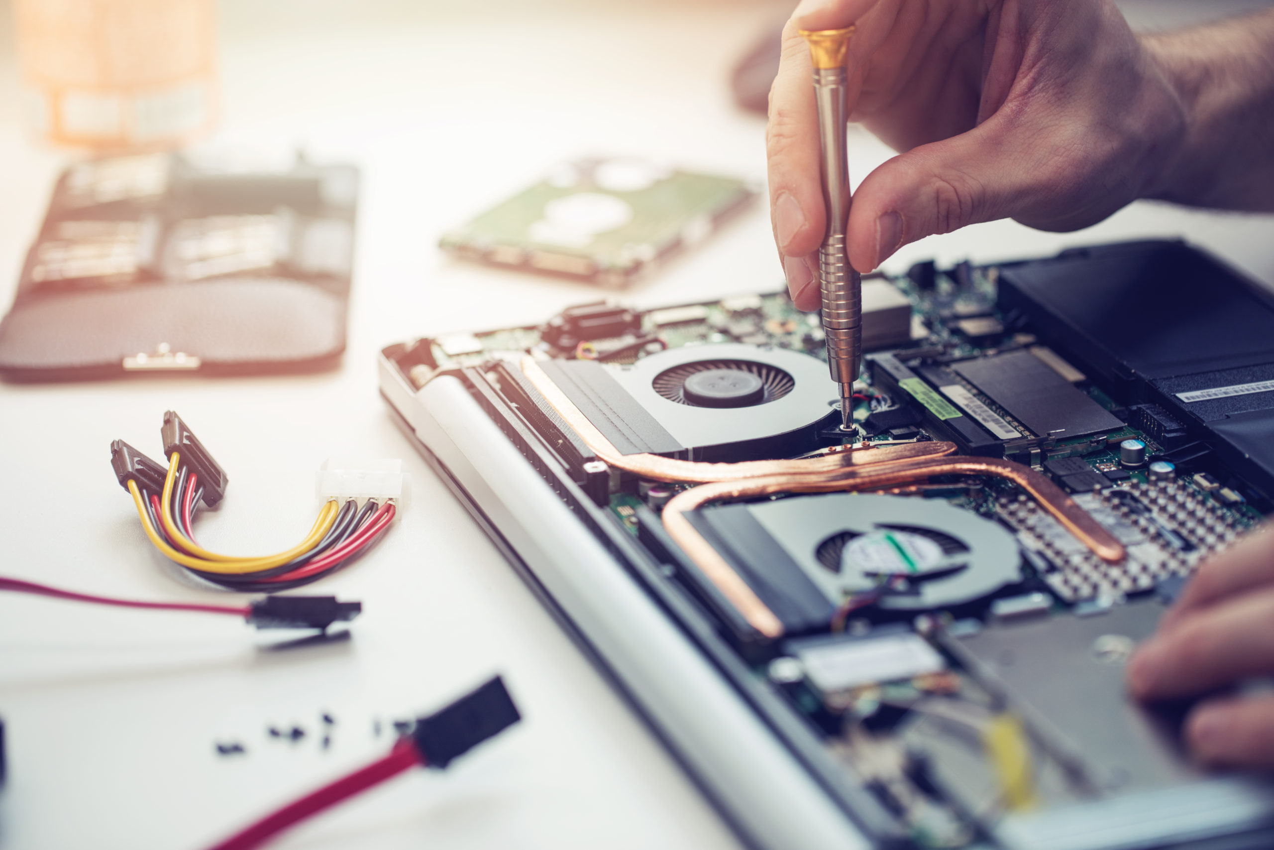💻 Laptop Reparatur statt Neukauf: So sparen Sie bares Geld