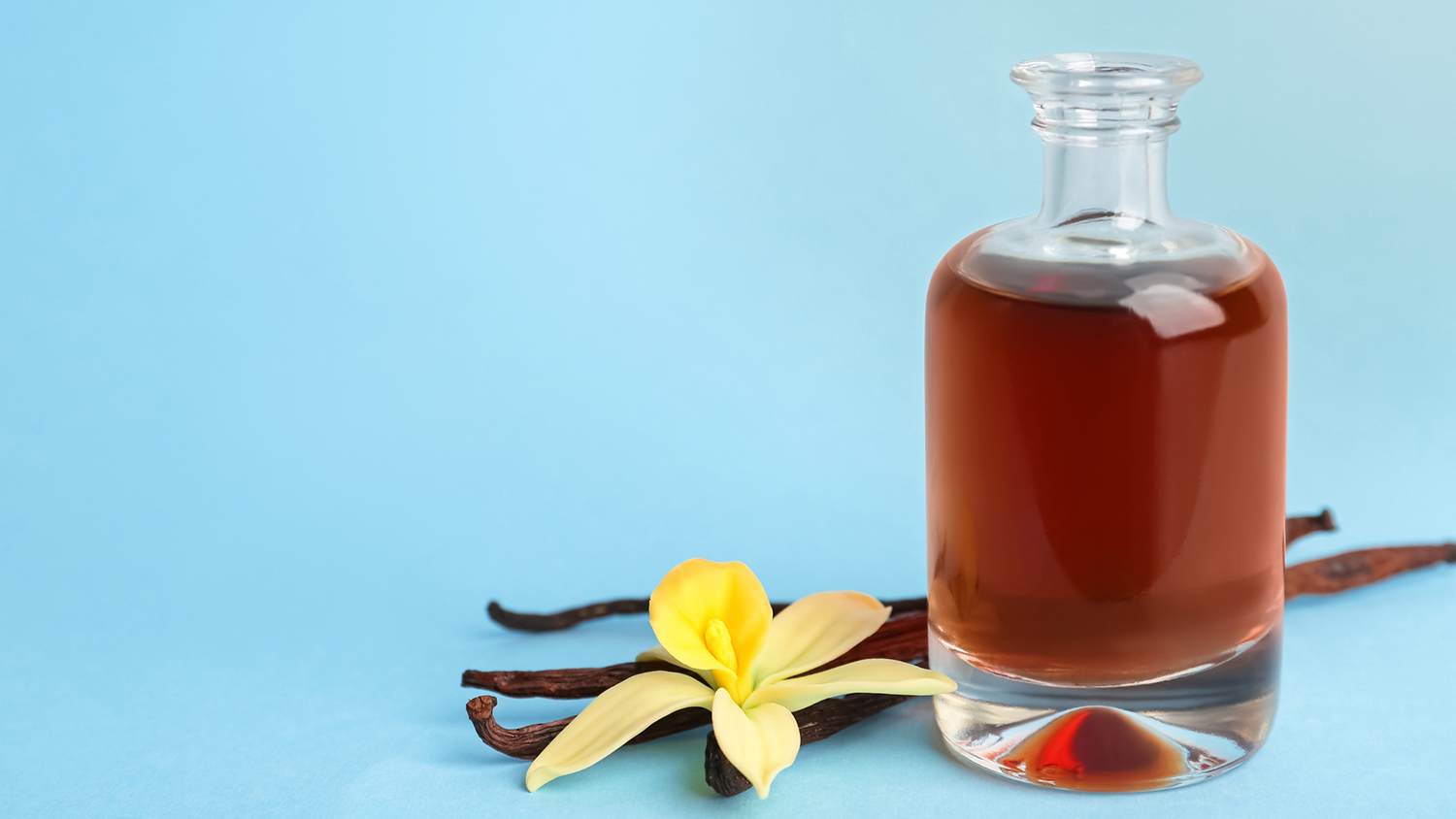 vanilla oleoresin essential oil