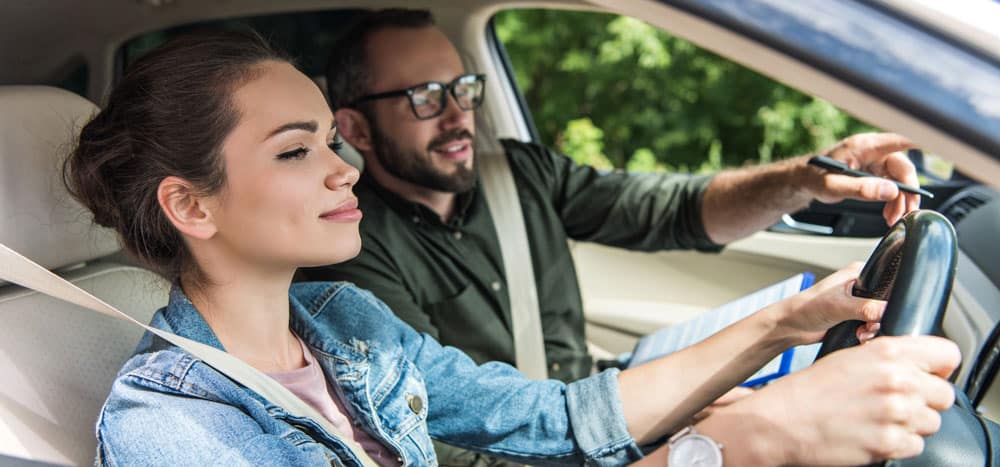 How Driving School Gives Valuable Driving Experience?