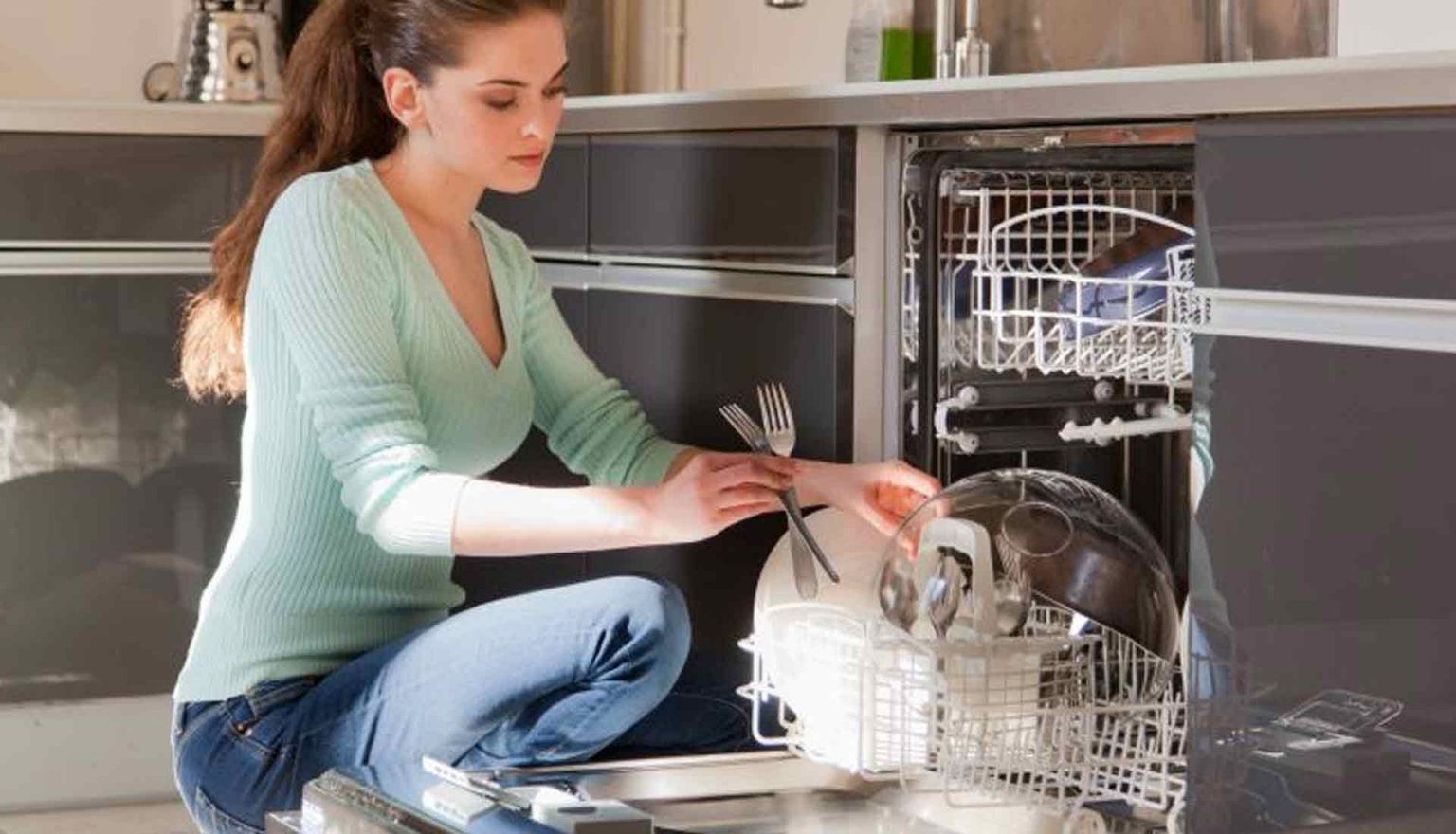 تماس با تعمیرسرویسز برای تعمیر ماشین ظرفشویی بوش در تهران