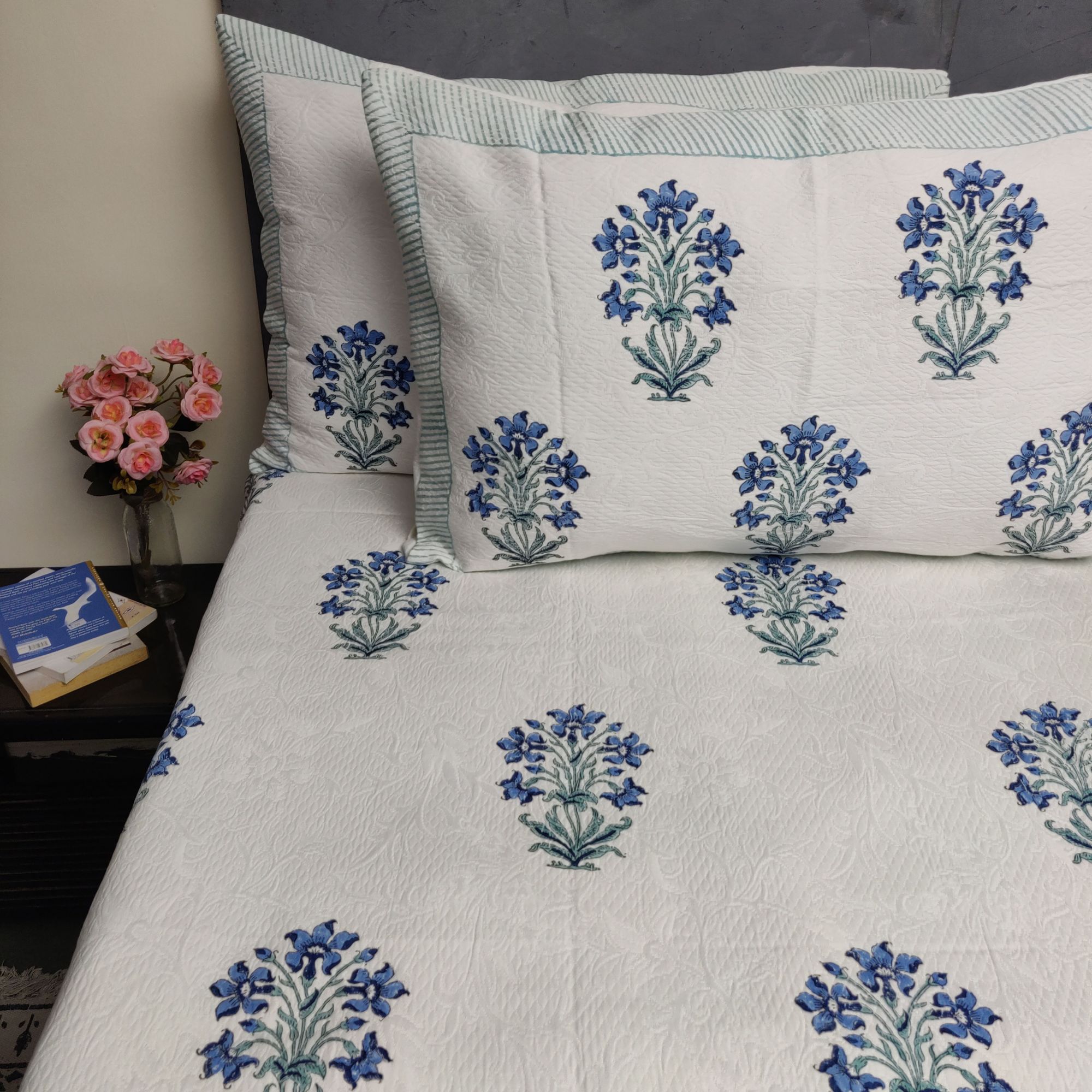 Buy Quilted Bedspreads Online at Jaipur Mela