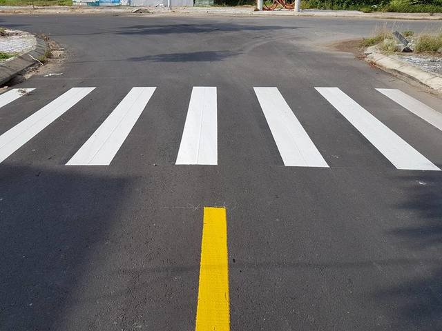 Thi công sơn kẻ vạch “bảng giá” và những thông tin cần biết
