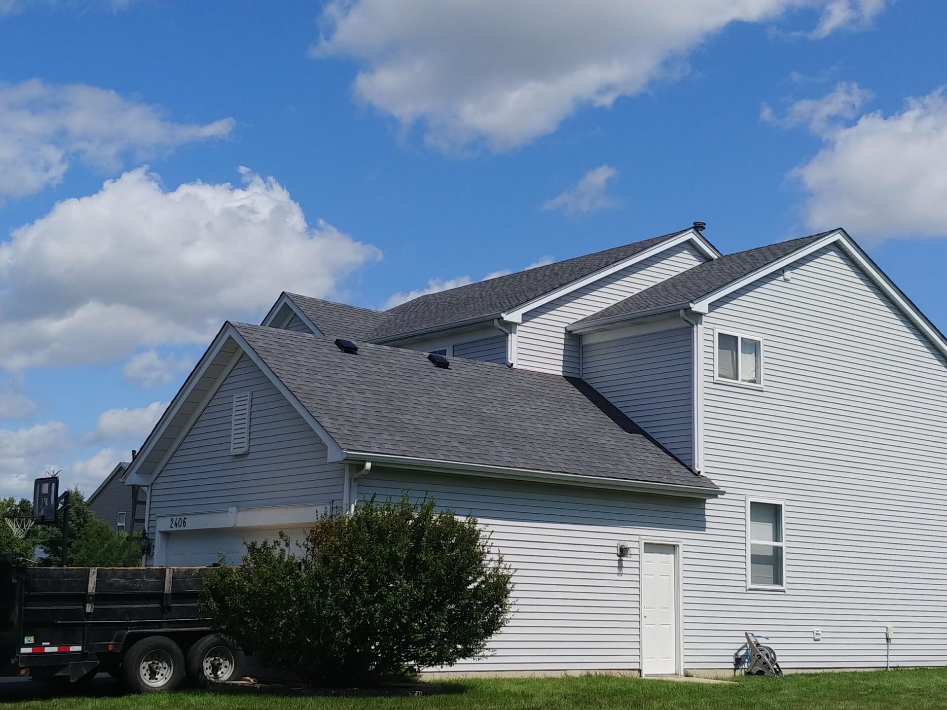residential roofing contractor